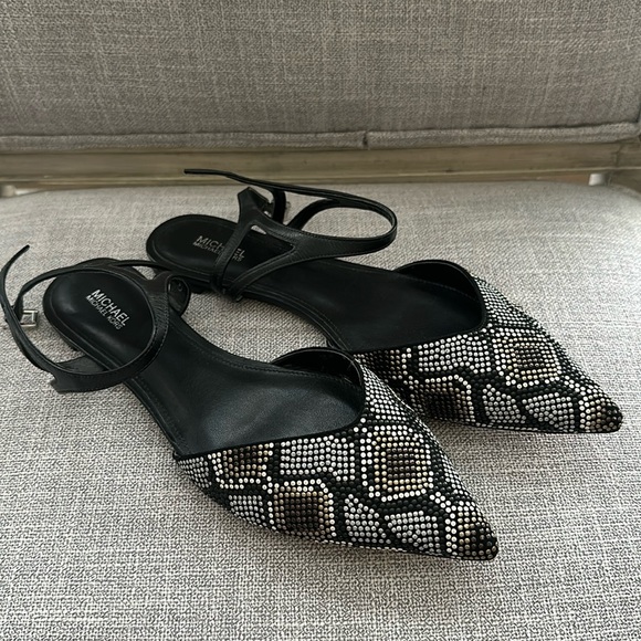 Michael Michael Kors strap Ciara Flats- size 9.5 - Picture 1 of 17